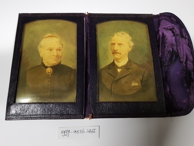 1997-0536-HHI a.jpg; 1997-0536-HHI/3; Aquarel voorstellend het portret van Maria Keuzenkamp; papieren